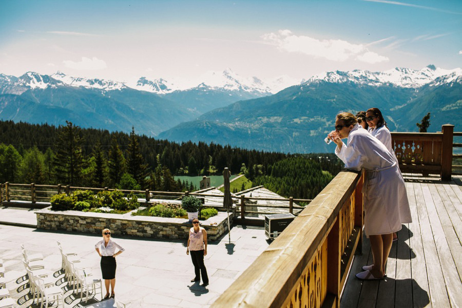 bride and bridemaids are before their wedding in LeCrans Hotel in Crans-Montana