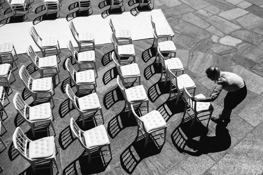 wedding planner sandra stauffer-hess preparing wedding ceremony at LeCrans Hotel in Crans-Montana