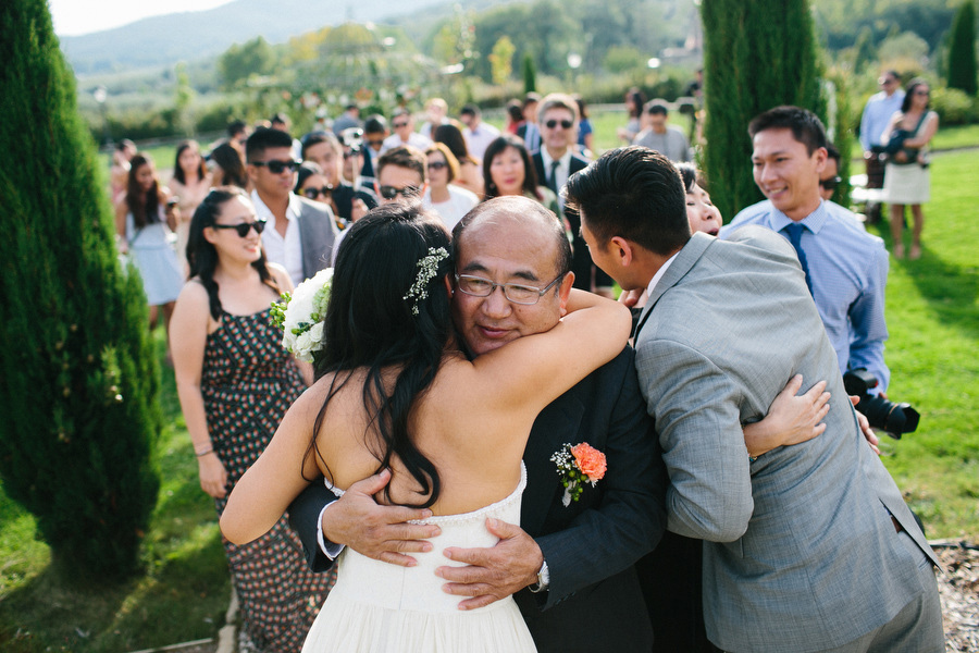 Wedding Ceremony Tuscany Hugs and kisses