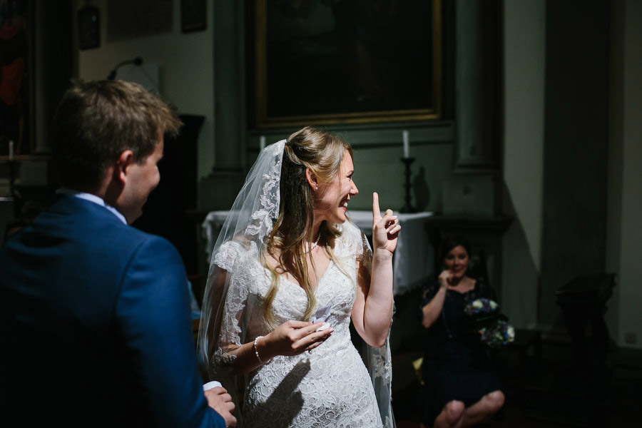 wedding ceremony in florence in church Santa Lucia dei Magnoli