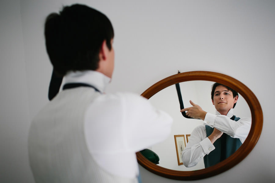 groom mirror italian wedding