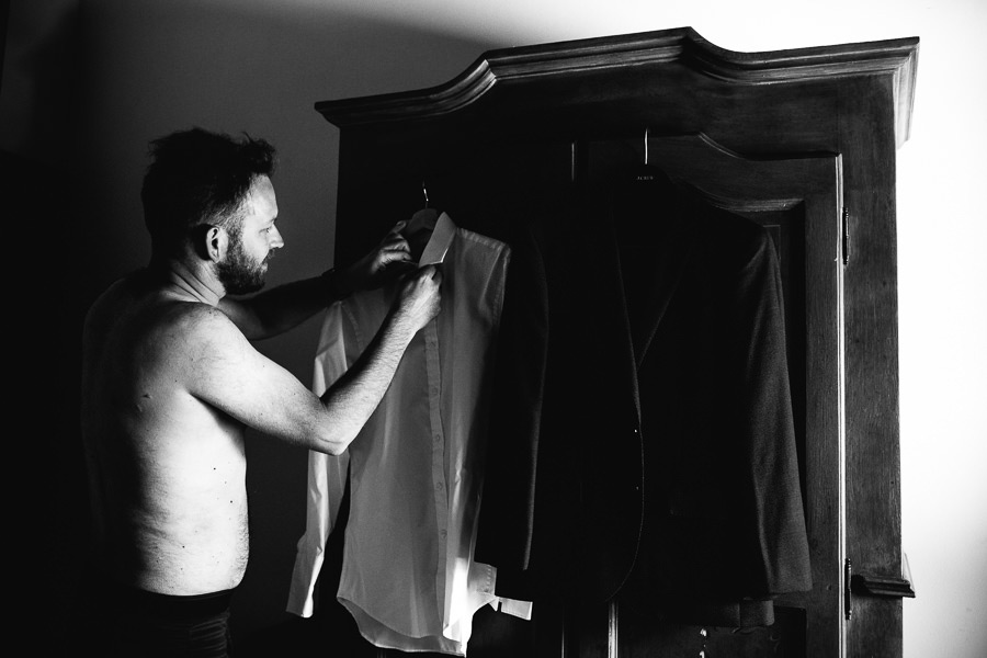 Groom Getting Ready Wedding Photographer Italy