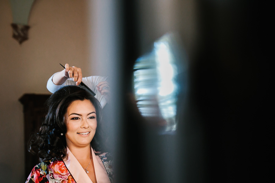 bride makeup at castello di meleto wedding photographer tuscany