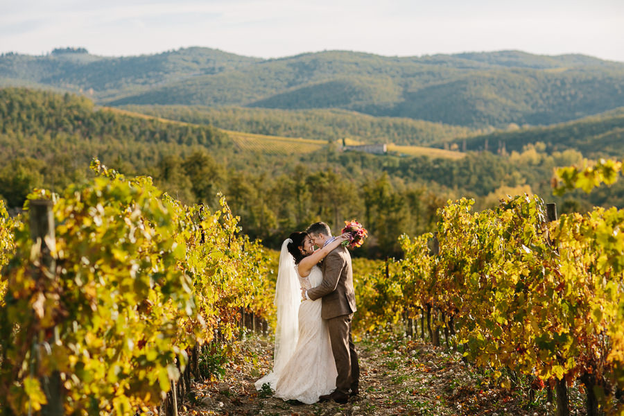 vineyard wedding portrait tuscany