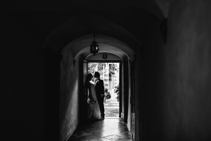 wedding portrait bride and groom in portofino