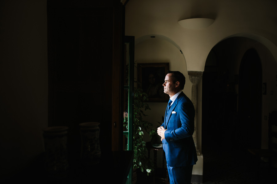 groom portrait Villa Cimbrone Wedding