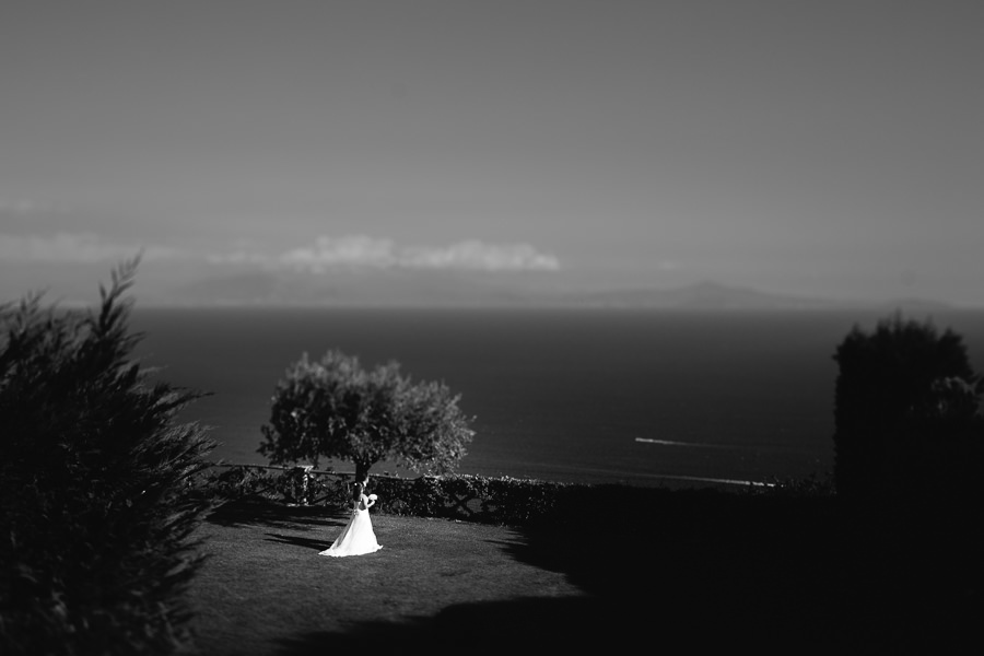 Wedding Portrait Villa Cimbrone with a view