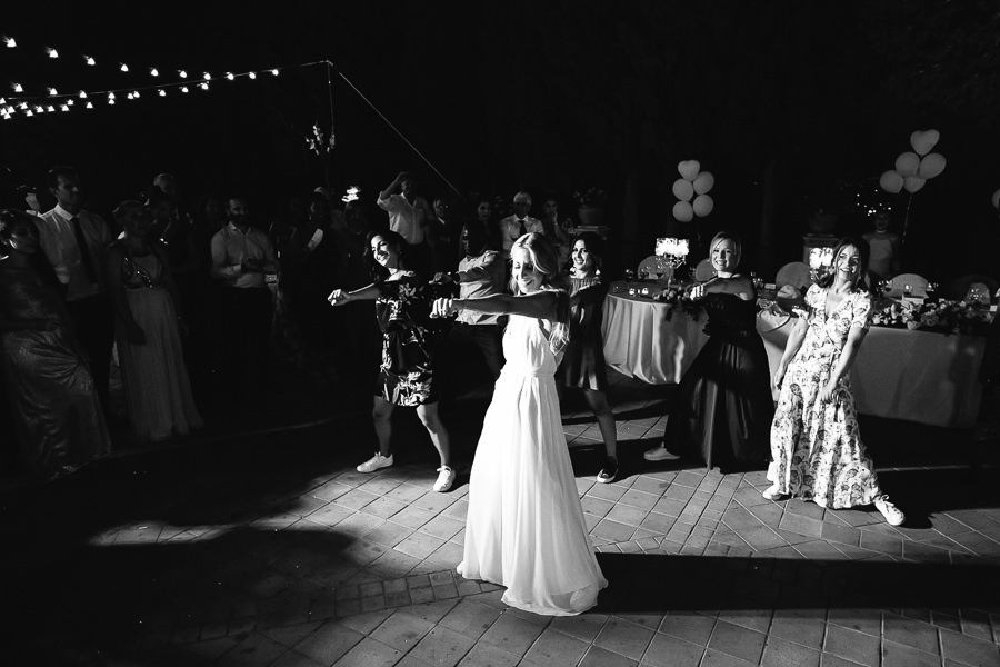 bride dancing for groom
