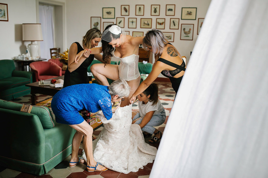 Bride Getting Ready Tenuta Mocajo Tuscany Destination Wedding