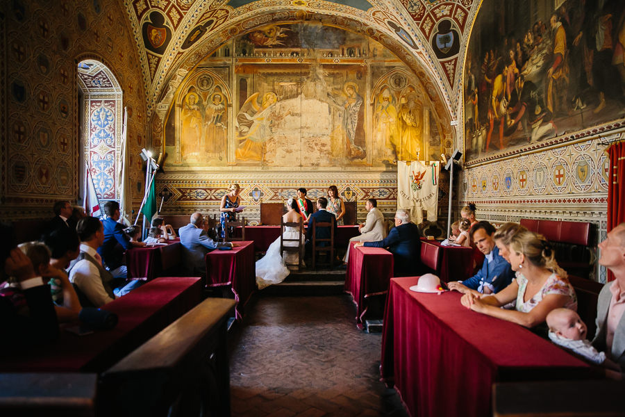 Dutch Wedding Photographer in Volterra Tuscany