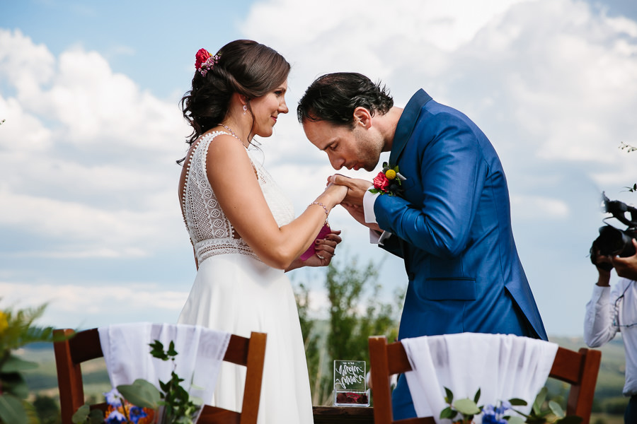 casa cornacchi tuscany outdoor wedding ceremony