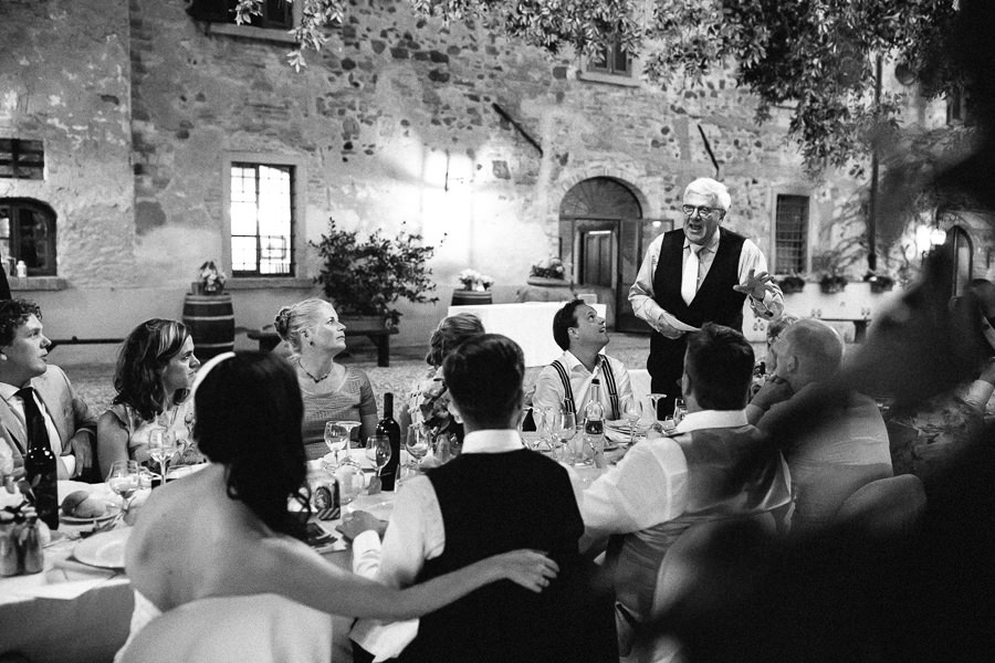 Family Speeches during the wedding dinner at tenuta mocajo