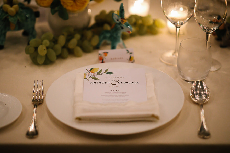 amazing table setting at villa cimbrone amalfi wedding