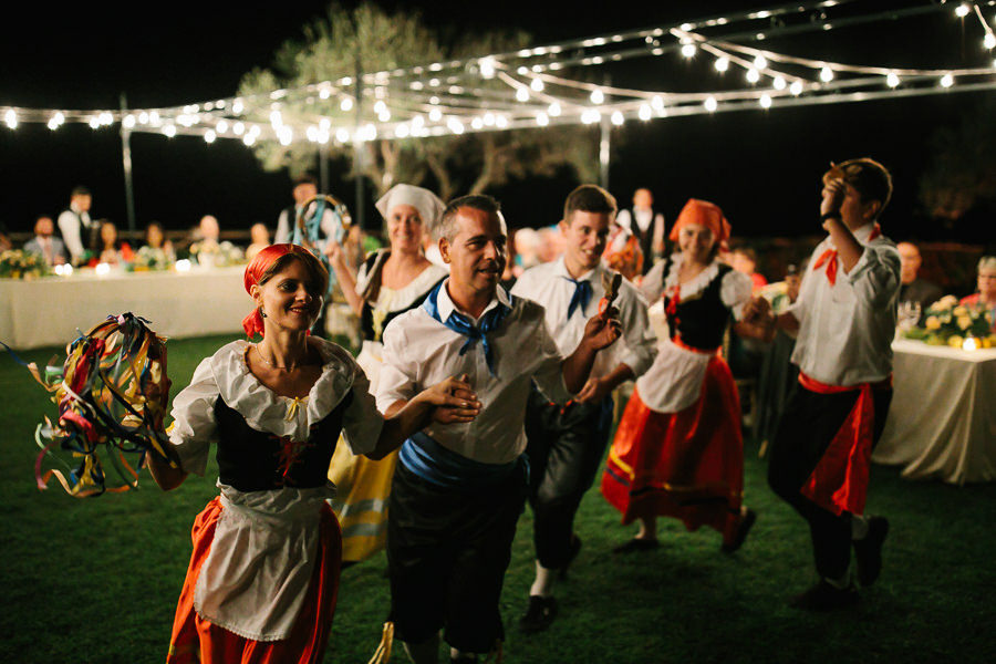 rehearsal dinner Villa Cimbrone italy with traditional dances