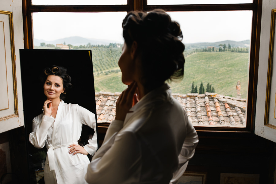 Groom preparation wedding villa corsini tuscany