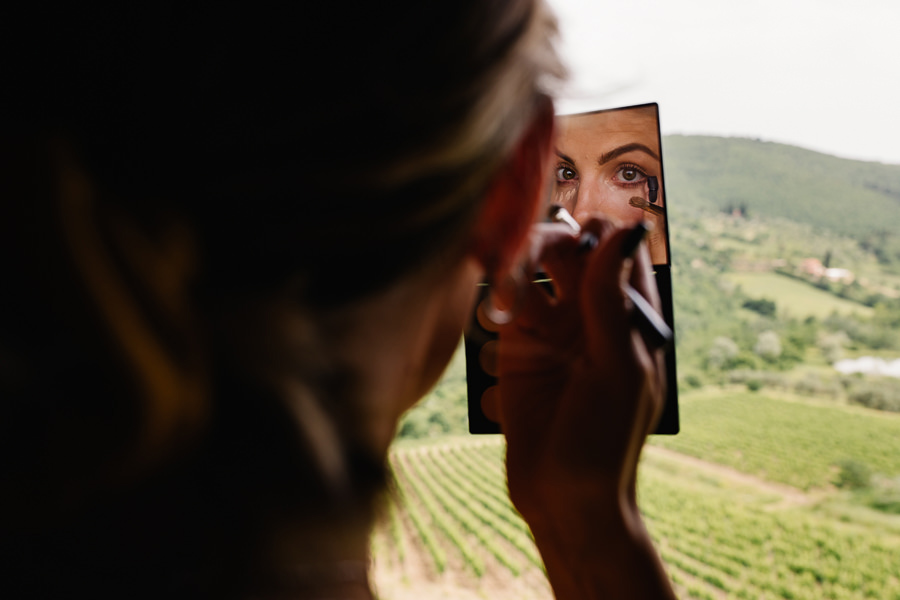 Bride preparation wedding castello del trebbio