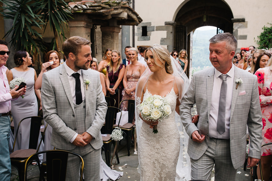 castello del trebbio wedding ceremony photographer