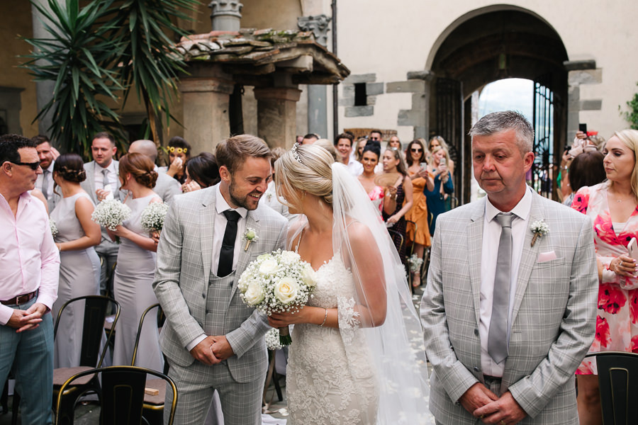 castello del trebbio wedding ceremony photographer