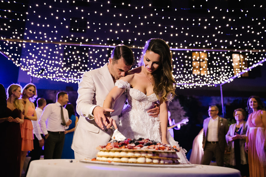 Cake Cutting at Villa Corsini