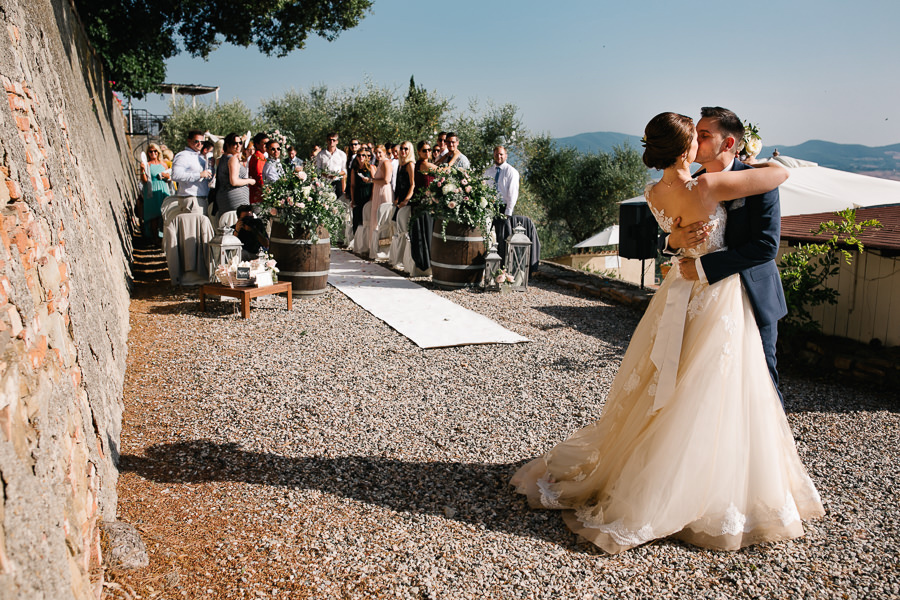 emotional wedding ceremony tenuta mocajo