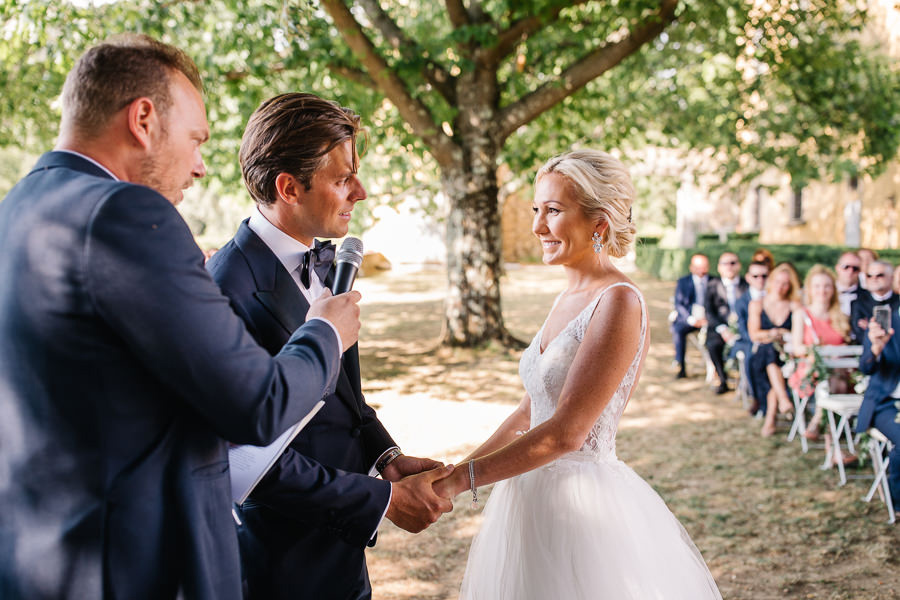 wedding ceremony in the garden of Villa Di Maiano