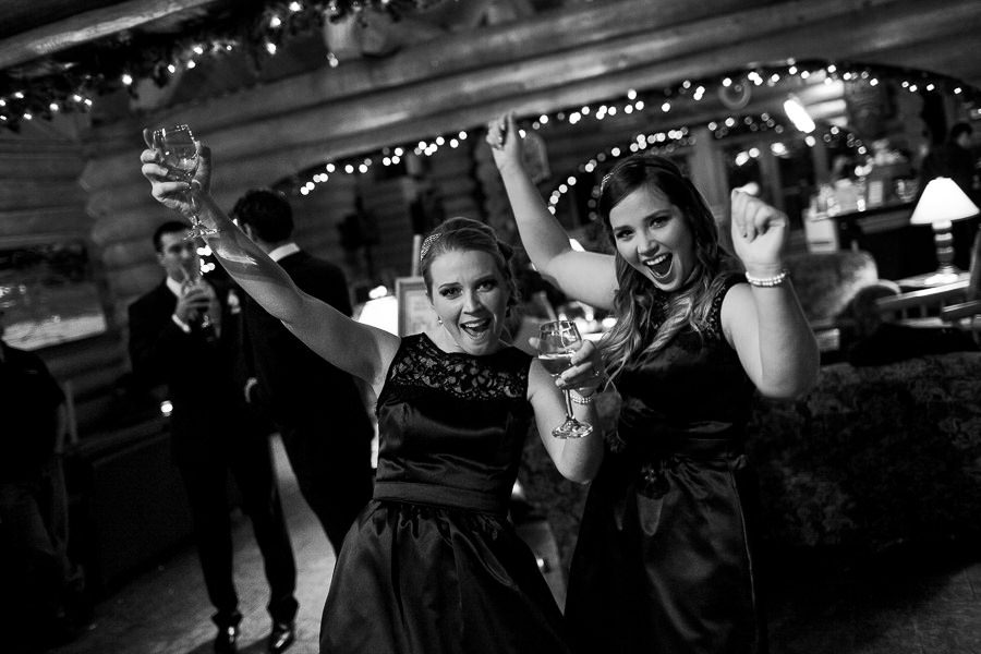 Grand Lodge Wedding Party Photographer Mont-Tremblant