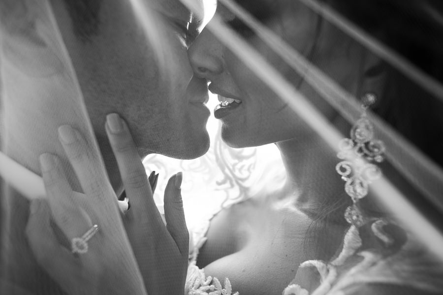 Dwejra Window Wedding Photos Bride and Groom