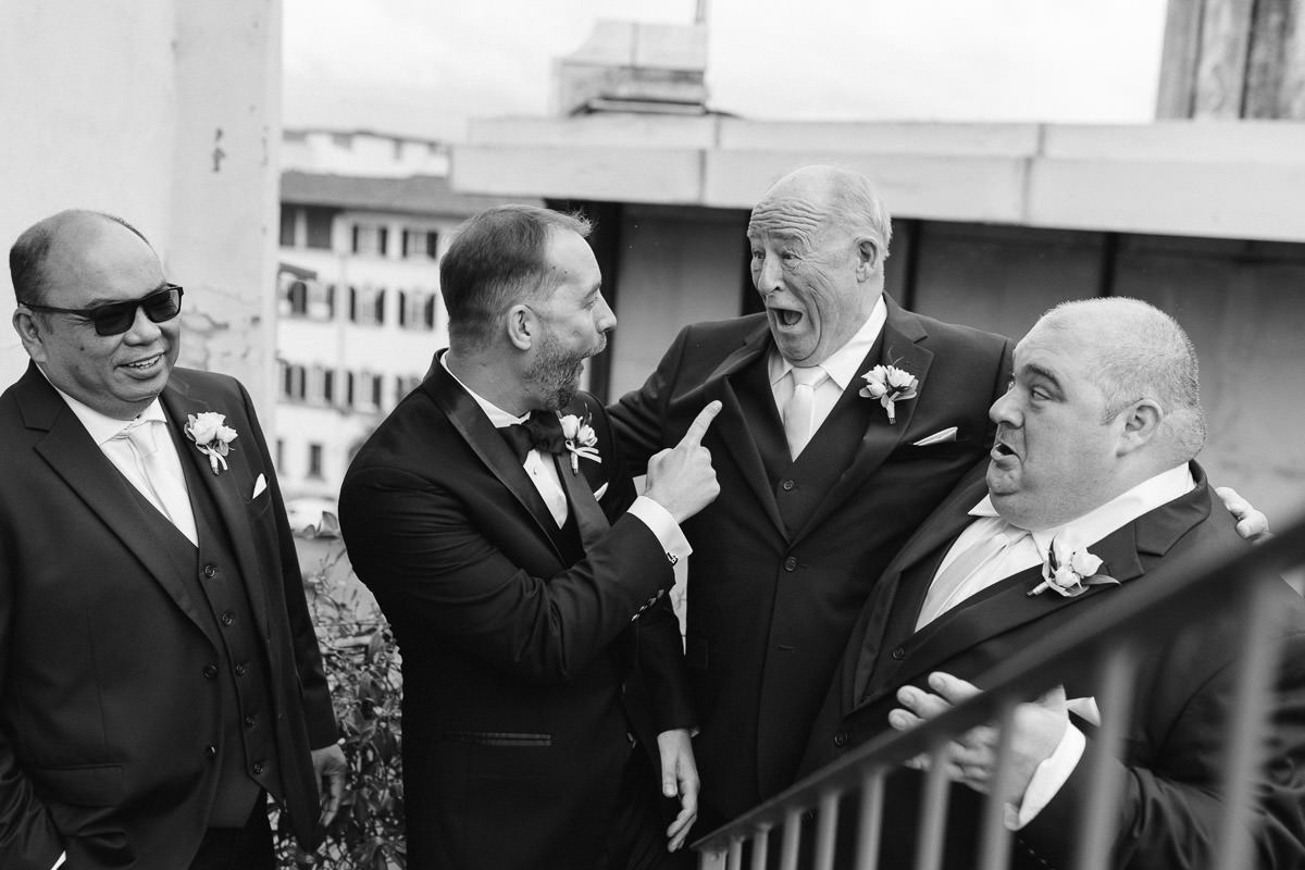 Foto der Hochzeit in der Villa Corsini in der Toskana, aufgenommen von Julian Kanz, Hochzeitsfotograf in Florenz